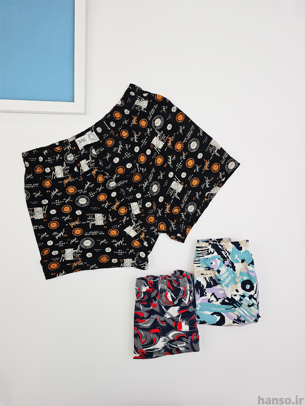 209.6 شورت مردانه پادار نخی لیفه ای آداک Adak طرحدار کد 209 جنس اعلا و الیاف درجه یک به کار رفته در تولید نقطه قوت این محصول می باشد. کمر شورت لیفه ای میباشد .