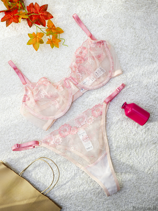 1 ست شورت و سوتین فنردار توری Bereta برتا کد 2020DS