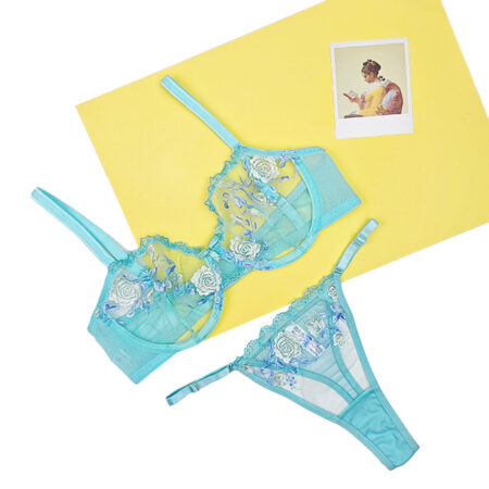 ست شورت و سوتین توری فنردار نوشه پوش کد 889 - طرح 05