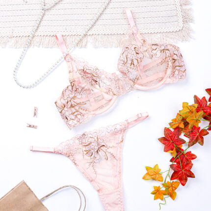 ست شورت و سوتین فنردار توری ژینا Jina بژ کد 1600