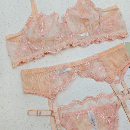 ست بند جوراب و شورت و سوتین توری ژینا Jina فنردار گلبهی کد 1300