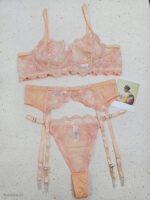 ست بند جوراب و شورت و سوتین توری ژینا Jina فنردار گلبهی کد 1300