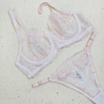 ست شورت و سوتین فنردار توری ژینا Jina گلی کد 2005