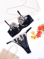 ست شورت و سوتین فنردار توری ژینا Jina مشکی طلایی کد 1009