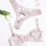 ست شورت و سوتین تور و ساتن فنردار ژینا Jina طوسی کد 2025