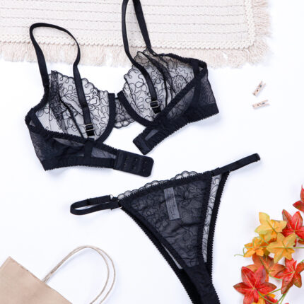 ست بند جوراب و شورت و سوتین توری ژینا Jina فنردار مشکی طرح B کد 1200