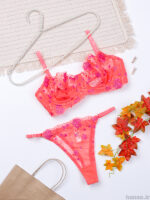 ست شورت و سوتین فنردار توری ژینا Jina مرجانی کد 2005