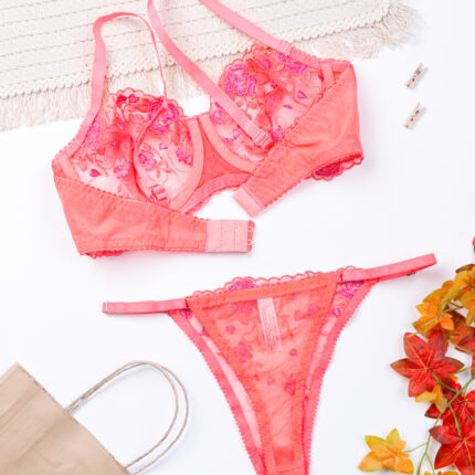 ست شورت و سوتین فنردار توری ژینا Jina مرجانی کد 2005