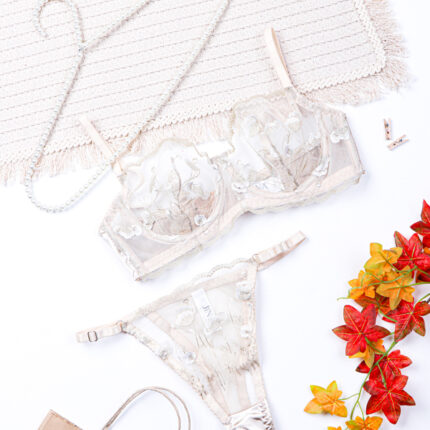 ست شورت و سوتین فنردار توری ژینا Jina کرم کد 1008