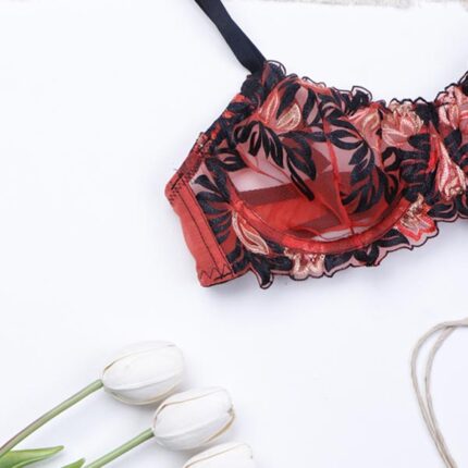 ست شورت و سوتین فنردار توری Bereta برتا کد 2420JR