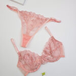 ست شورت و سوتین فنردار توری Bereta برتا کد 2020SPS