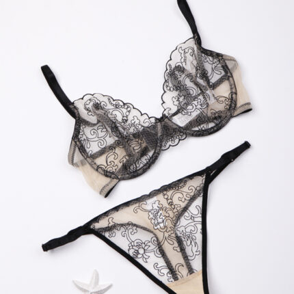 ست شورت و سوتین فنردار توری Bereta برتا کد 2020OZB