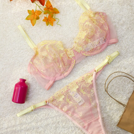 ست شورت و سوتین فنردار توری Bereta برتا کد 2020HY