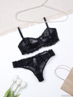 ست شورت و سوتین فنردار توری Bereta برتا کد 2420B