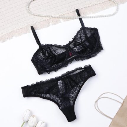 ست شورت و سوتین فنردار توری Bereta برتا کد 2420B