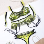 ست بند جوراب و شورت و سوتین چهار تیکه فنردار توری Bereta برتا کد 4030G