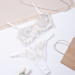 ست شورت و سوتین نیمه بلند فنردار توری Bereta برتا کد 2082W