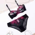 ست شورت و سوتین فنردار توری Bereta برتا کد 2020EB