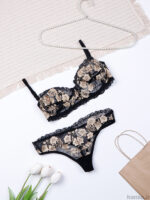 ست شورت و سوتین فنردار توری Bereta برتا کد 2420MZ