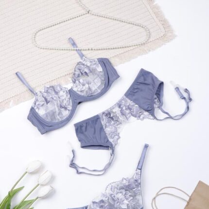 ست بند جوراب و شورت و سوتین فنردار توری Bereta برتا کد 4010GR