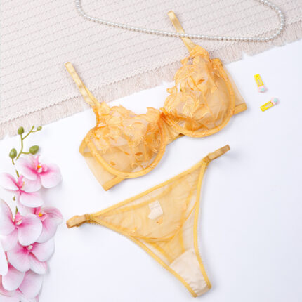 ست شورت و سوتین فنردار توری Bereta برتا کد 2020G