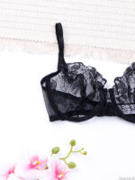 ست شورت و سوتین فنردار توری Bereta برتا کد 2020YF