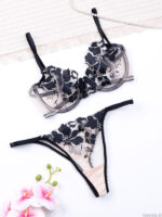 ست شورت و سوتین فنردار توری Bereta برتا کد 2020RB