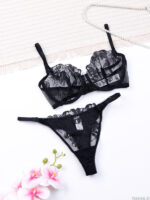 ست شورت و سوتین فنردار توری Bereta برتا کد 2020YF